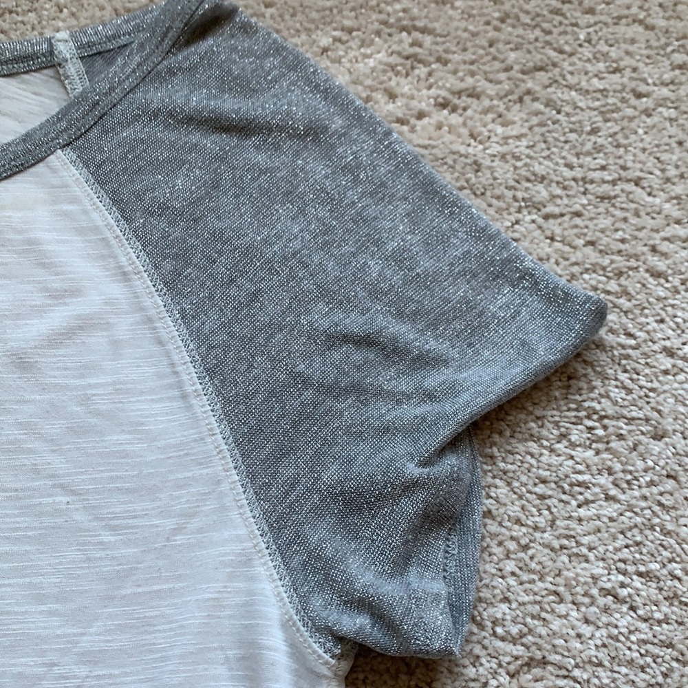 AE T-Shirt - Picture 2 of 5